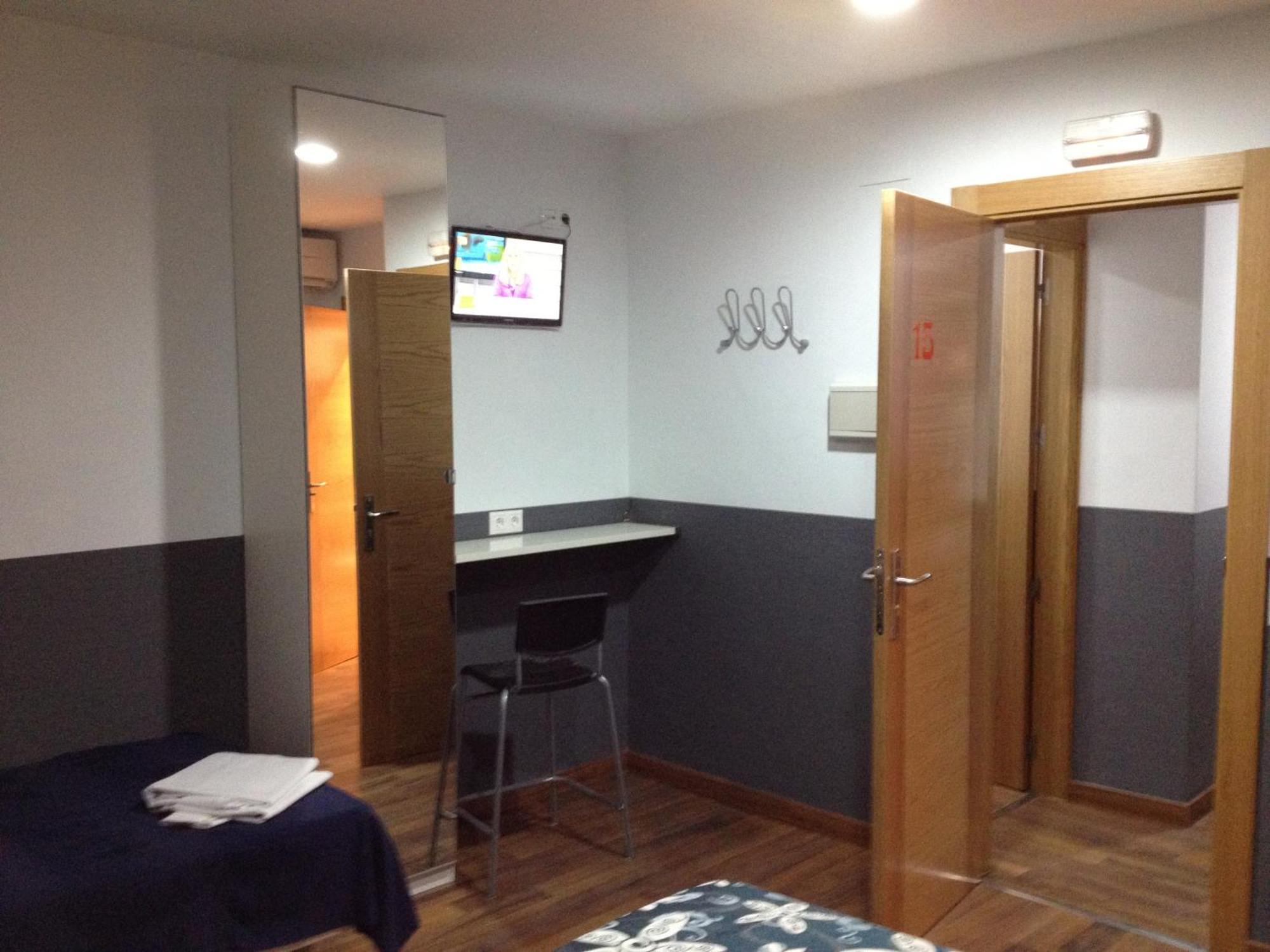 Hostal Gaudi Cuenca Extérieur photo